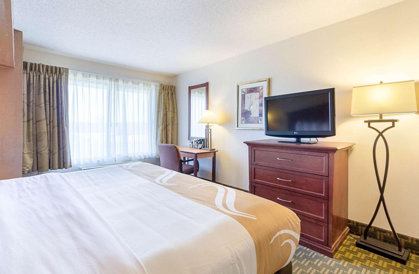 Quality Inn Fairmont Main image 1